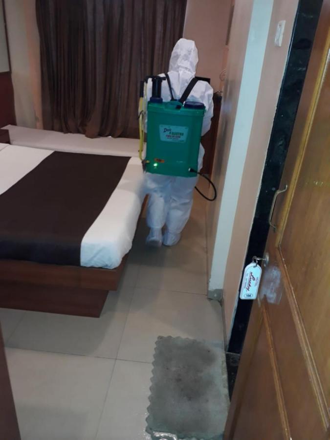 Lucky Hotel Goregaon Mumbai Dış mekan fotoğraf