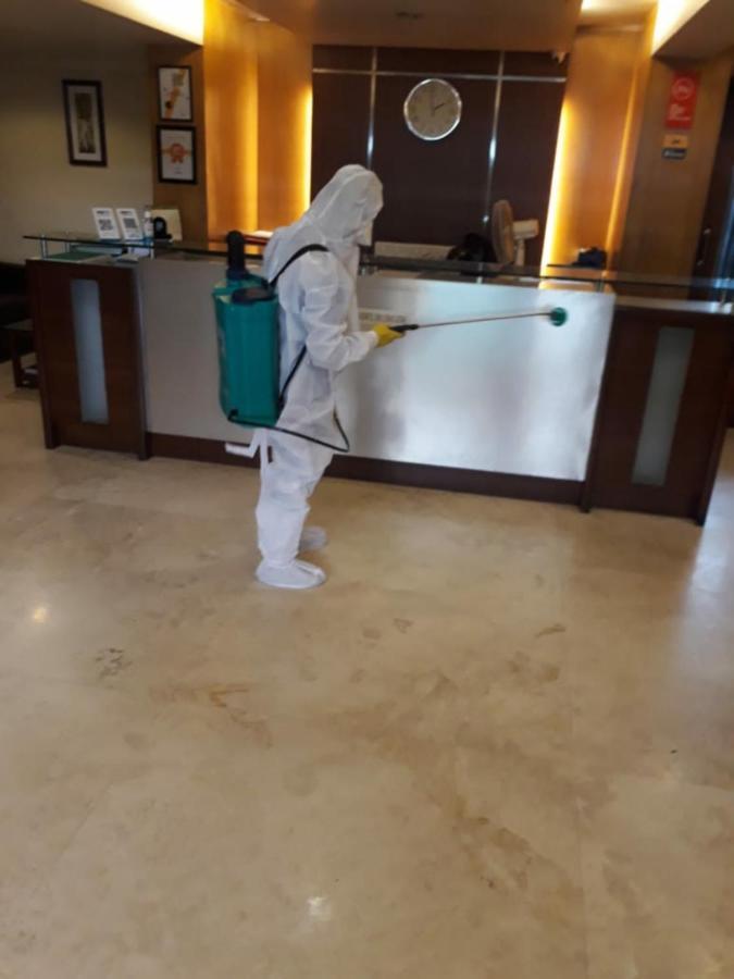 Lucky Hotel Goregaon Mumbai Dış mekan fotoğraf