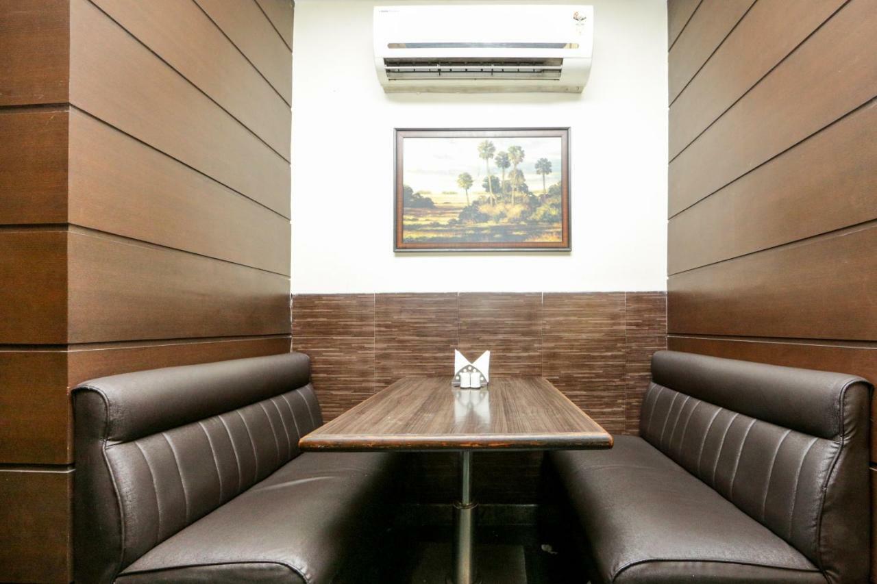 Lucky Hotel Goregaon Mumbai Dış mekan fotoğraf