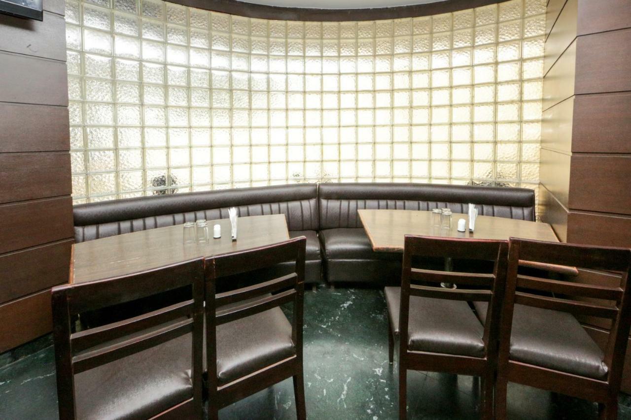 Lucky Hotel Goregaon Mumbai Dış mekan fotoğraf