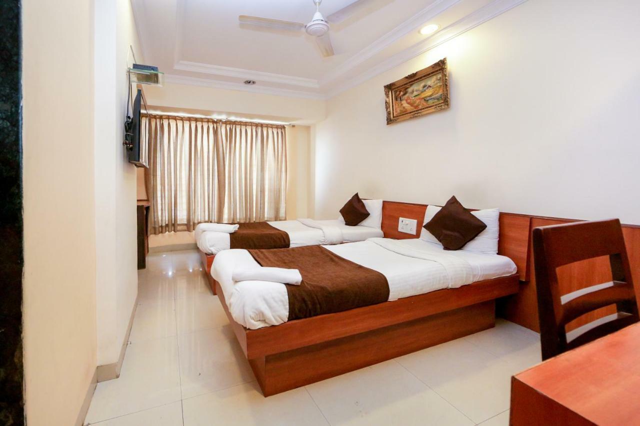 Lucky Hotel Goregaon Mumbai Dış mekan fotoğraf