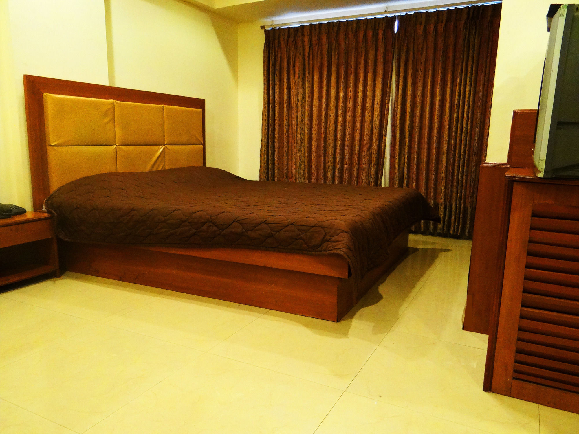 Lucky Hotel Goregaon Mumbai Dış mekan fotoğraf