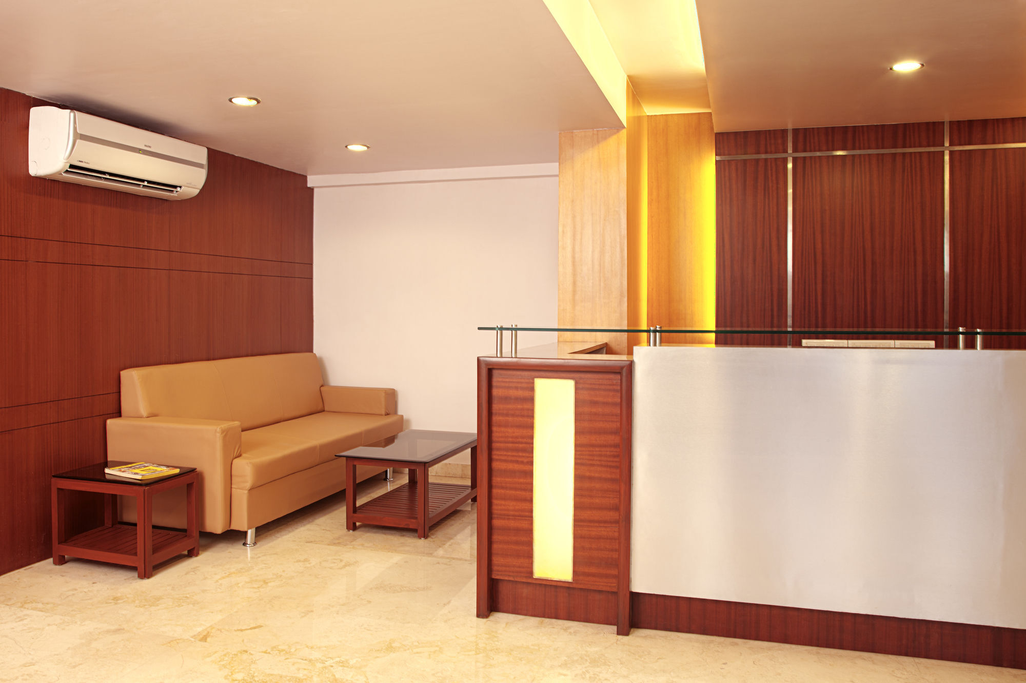 Lucky Hotel Goregaon Mumbai Dış mekan fotoğraf